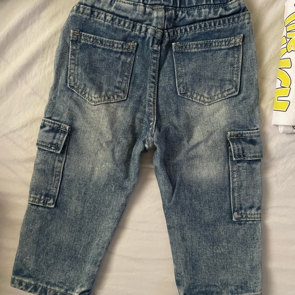 Jeans - Picture 2 of 3